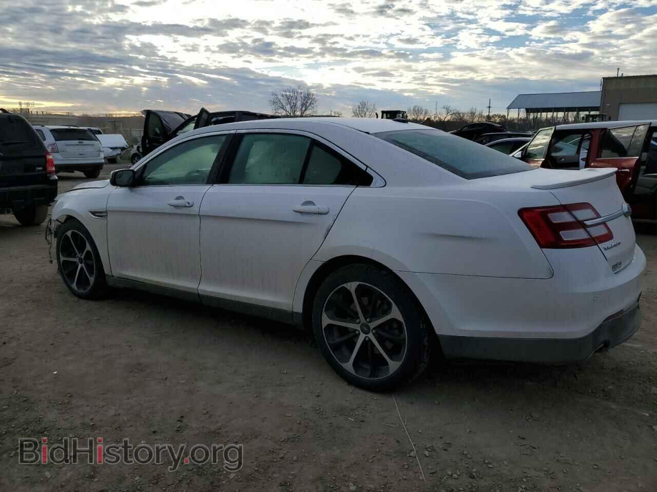 2014 FORD TAURUS - VIN: 1FAHP2E88EG177893 - Фото 2