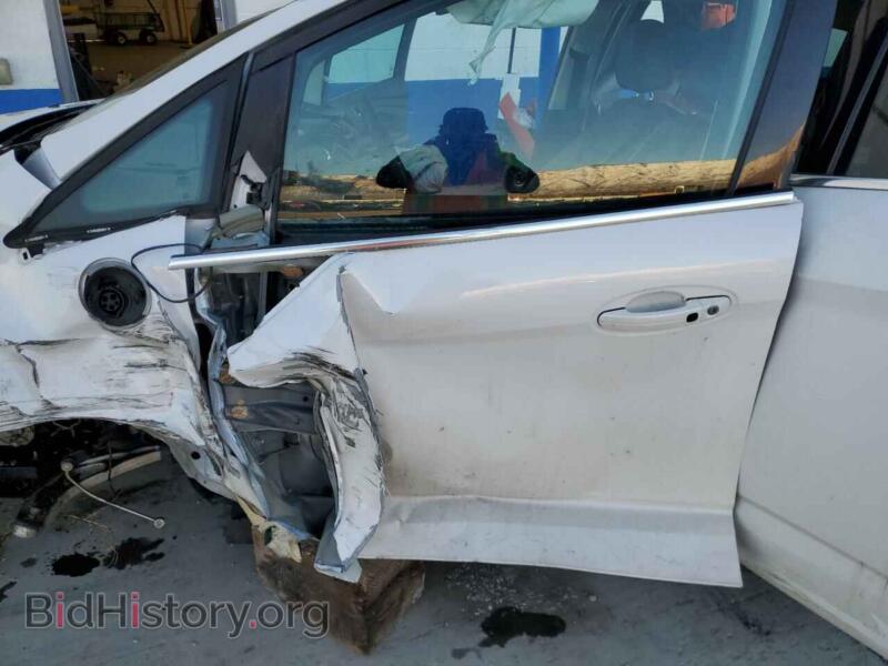 2014 Ford CMAX (VIN 1FADP5CU0EL517576) — photo 7 of 13