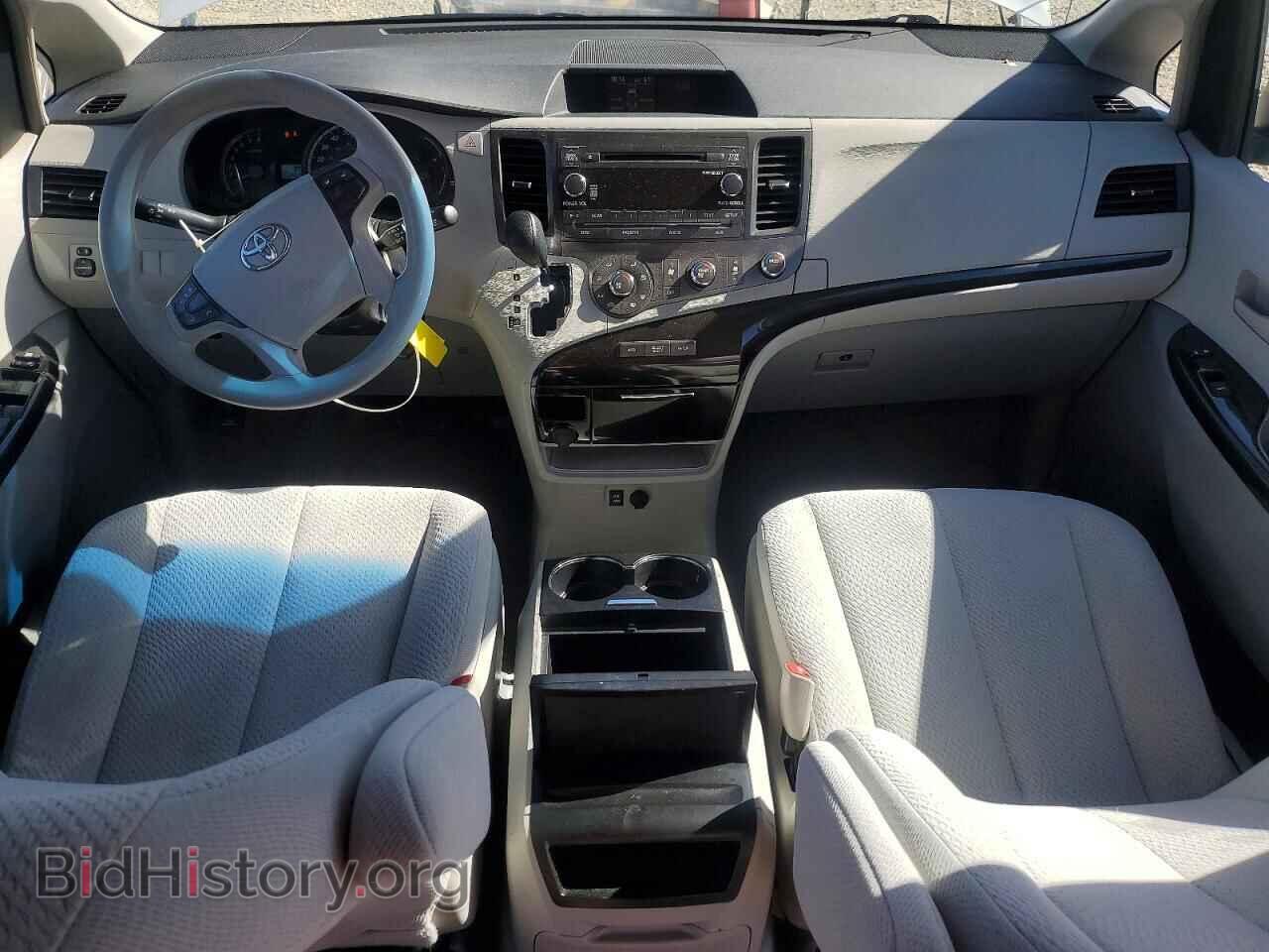 2011 TOYOTA SIENNA - VIN: 5TDKK3DC3BS174038 - Фото 8