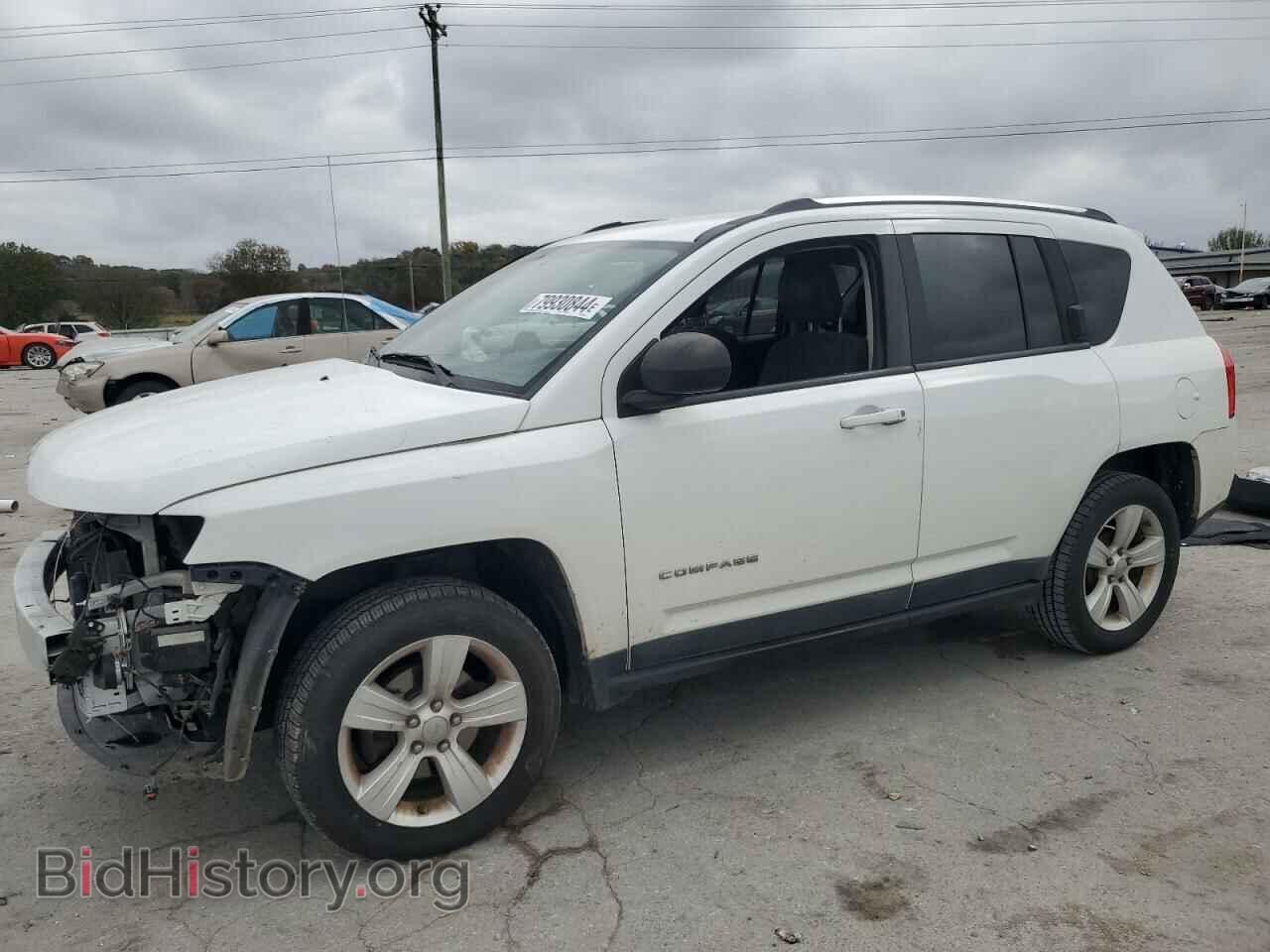 Photo 1J4NT1FA5BD260645 - JEEP COMPASS 2011