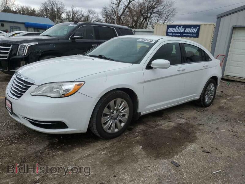 2014 Chrysler 200 LX (VIN 1C3CCBAB1EN142839) — фото 1 из 12, Copart, повреждение: передняя часть