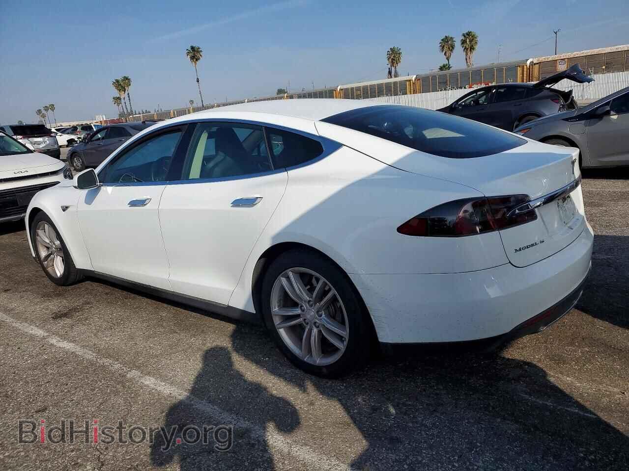 2013 TESLA MODEL S - VIN: 5YJSA1DG9DFP10850 - Фото 2