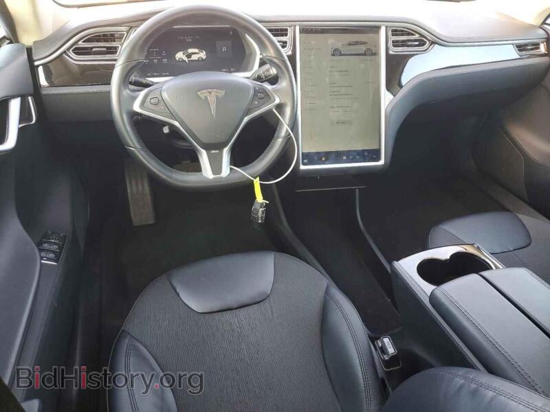 2013 Tesla MODEL S (VIN 5YJSA1DG9DFP10850) — фото 8 из 14