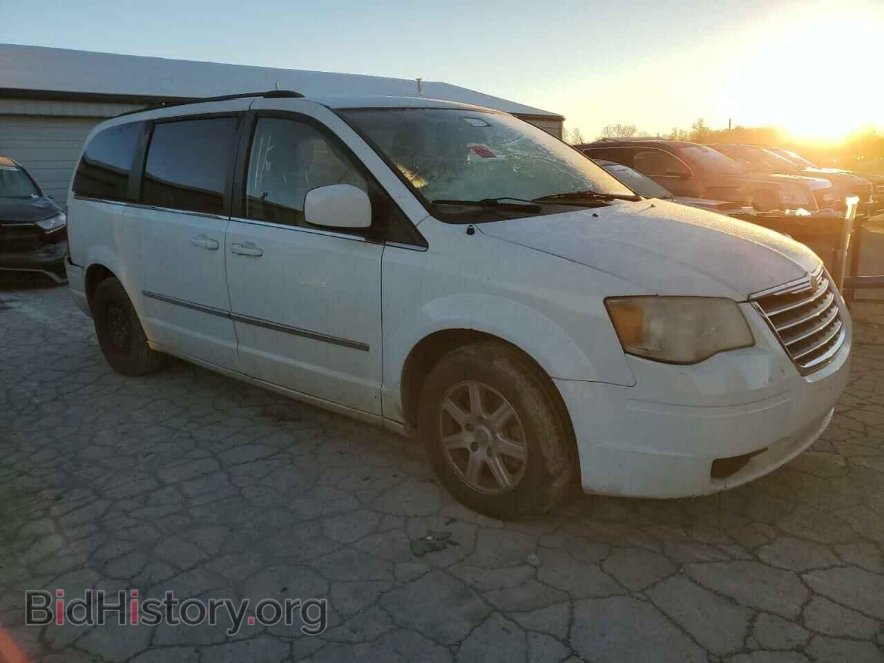 2010 CHRYSLER MINIVAN - VIN: 2A4RR5D1XAR214590 - Фото 4
