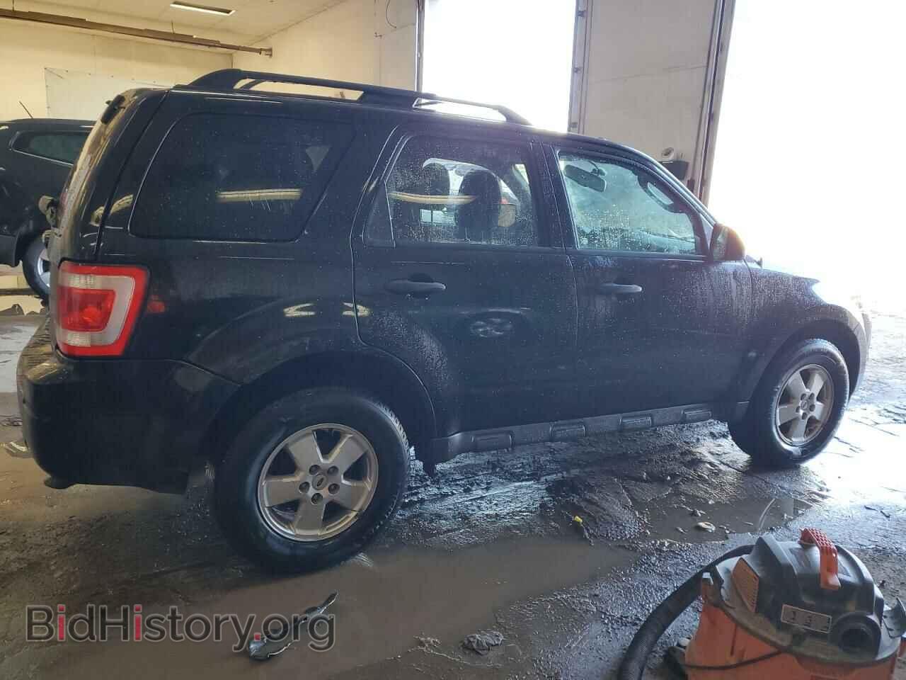 2011 FORD ESCAPE - VIN: 1FMCU9D70BKB93234 - Фото 3