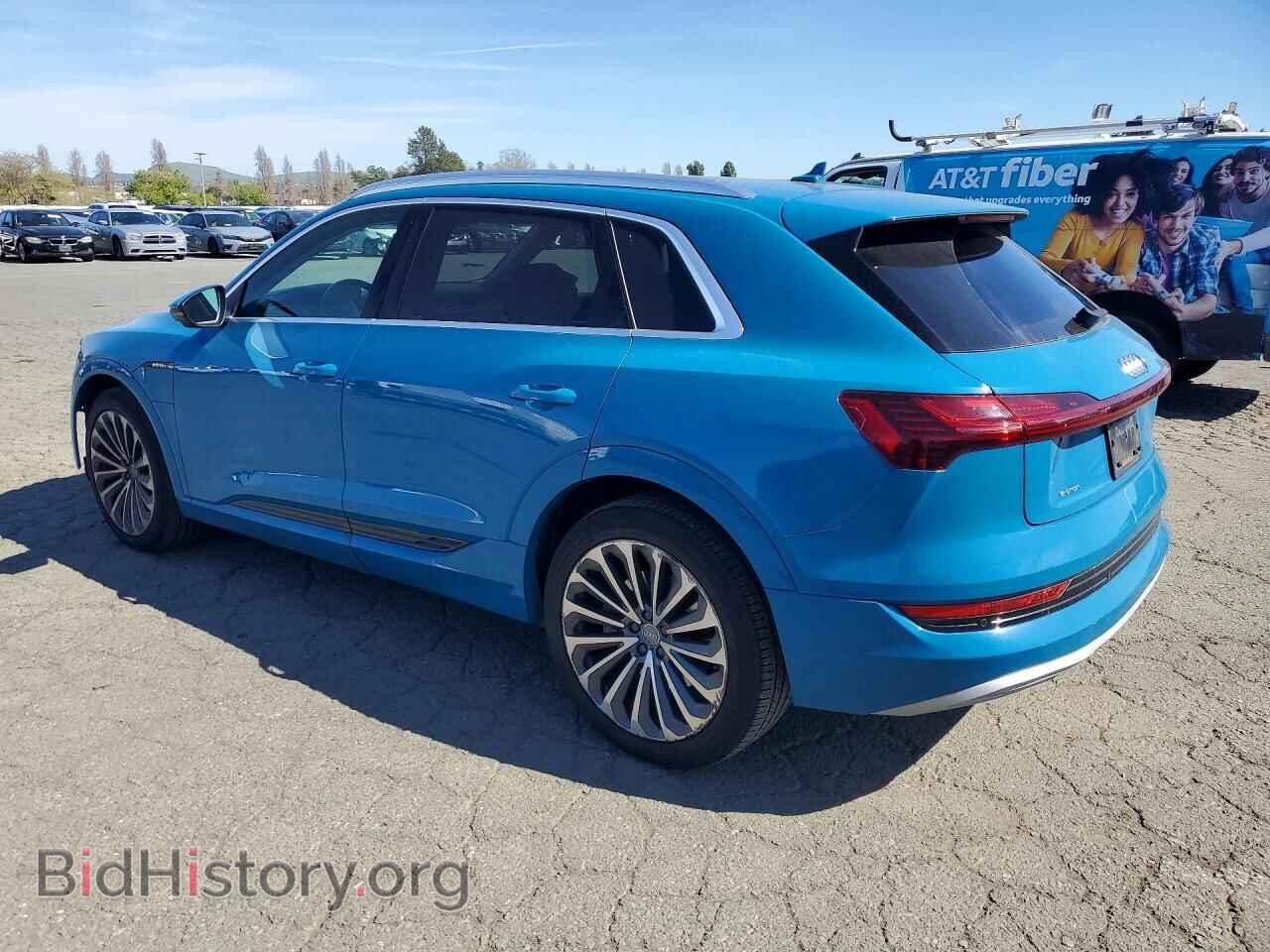2019 AUDI E-TRON - VIN: WA1VAAGEXKB010322 - Фото 2