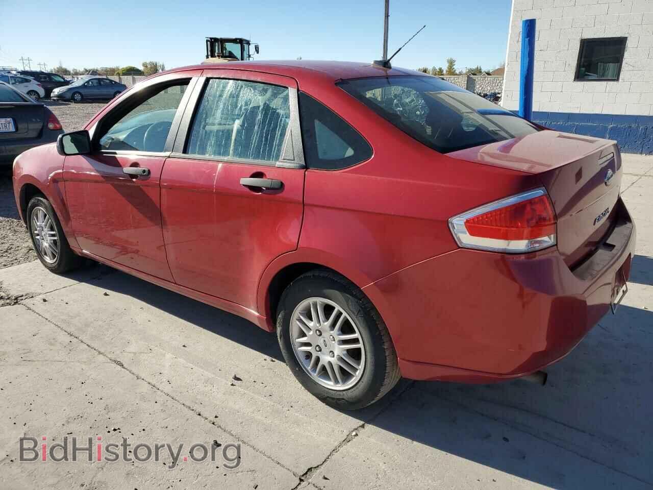 2011 FORD FOCUS - VIN: 1FAHP3FN6BW151966 - Фото 2