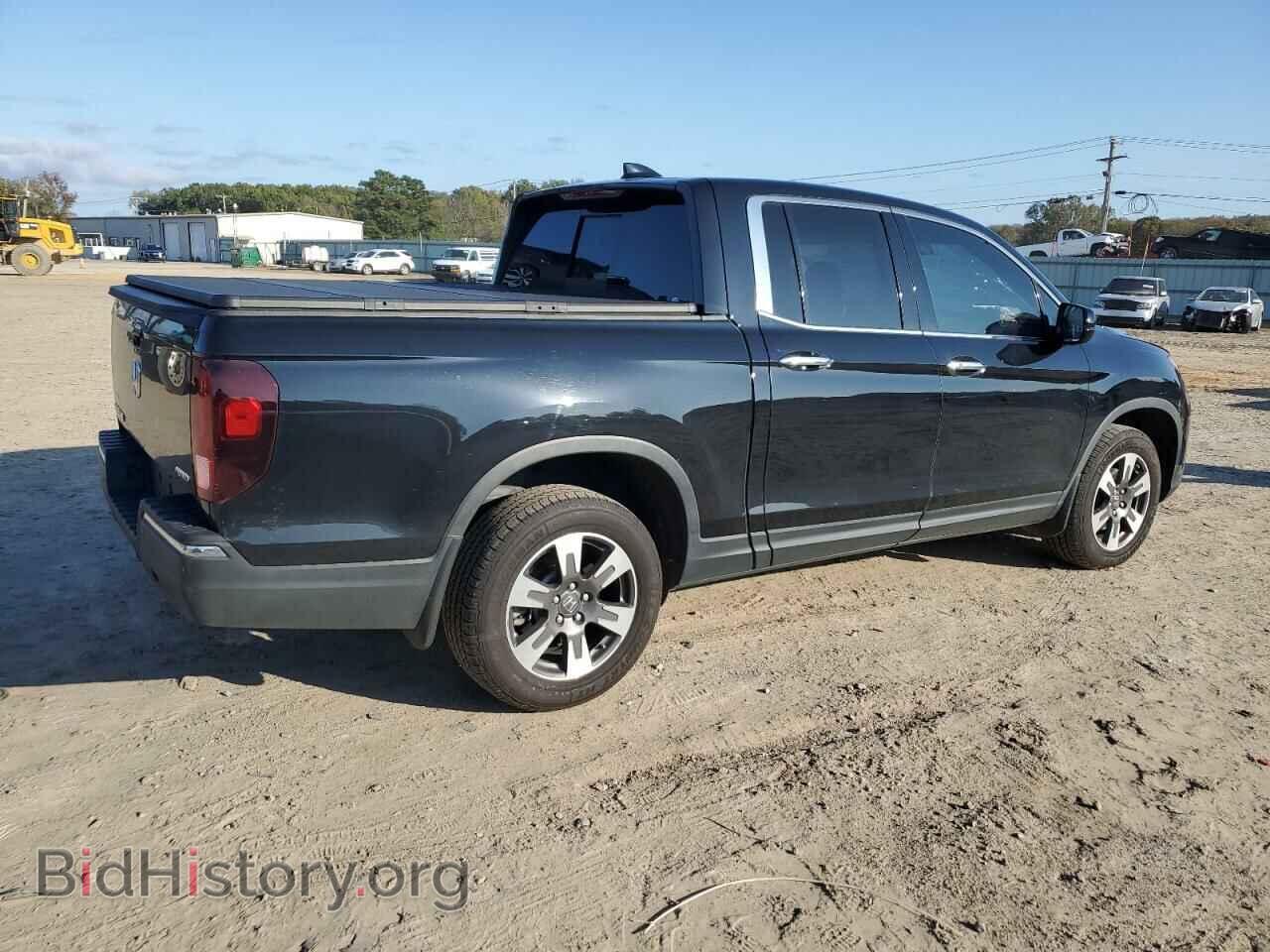 2019 HONDA RIDGELINE - VIN: 5FPYK3F76KB026536 - Фото 3