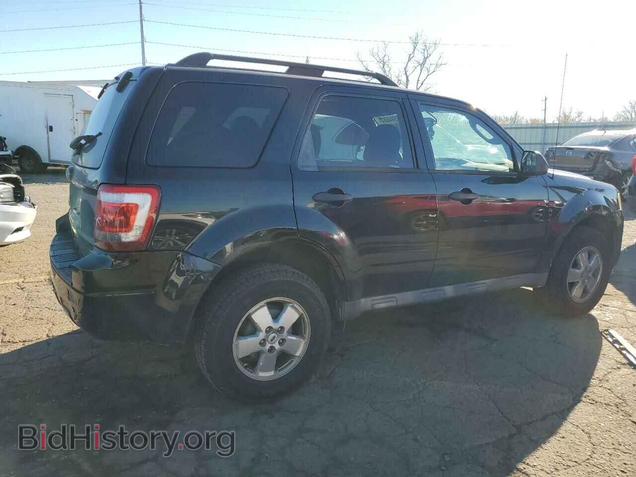 2010 FORD ESCAPE - VIN: 1FMCU0D75AKD31988 - Фото 3