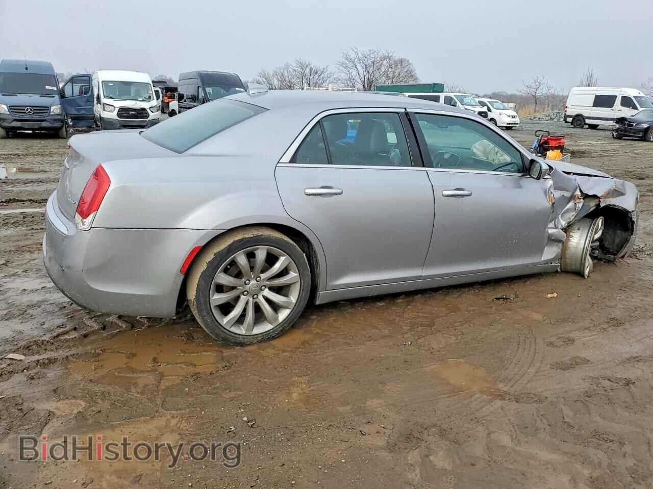 2018 CHRYSLER 300 - VIN: 2C3CCAEG3JH127049 - Photo 3