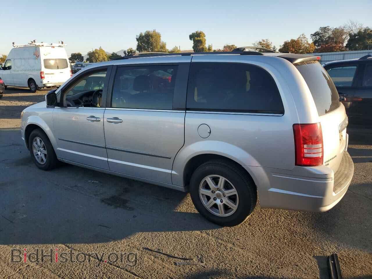 2010 CHRYSLER MINIVAN - VIN: 2A4RR5DX0AR345550 - Фото 2