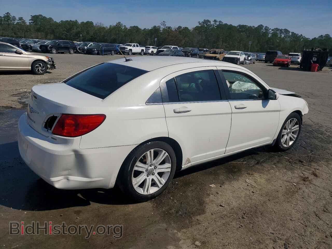 2010 CHRYSLER SEBRING - VIN: 1C3CC5FV4AN218360 - Фото 3