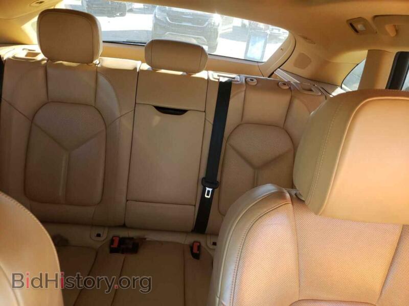 2015 Porsche MACAN (VIN WP1AB2A52FLB69379) — photo 10 of 14
