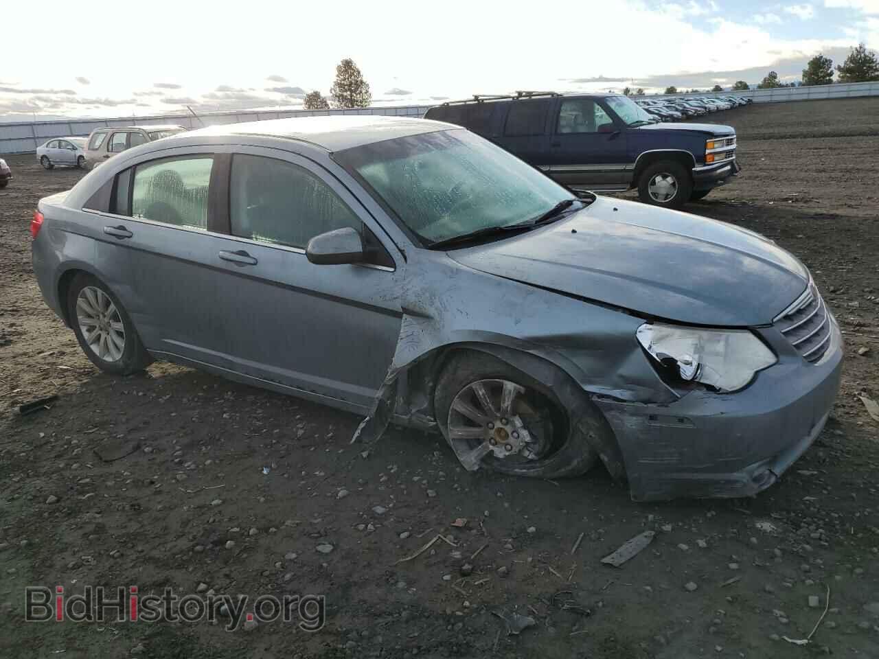 2010 CHRYSLER SEBRING - VIN: 1C3CC5FB8AN145936 - Фото 4