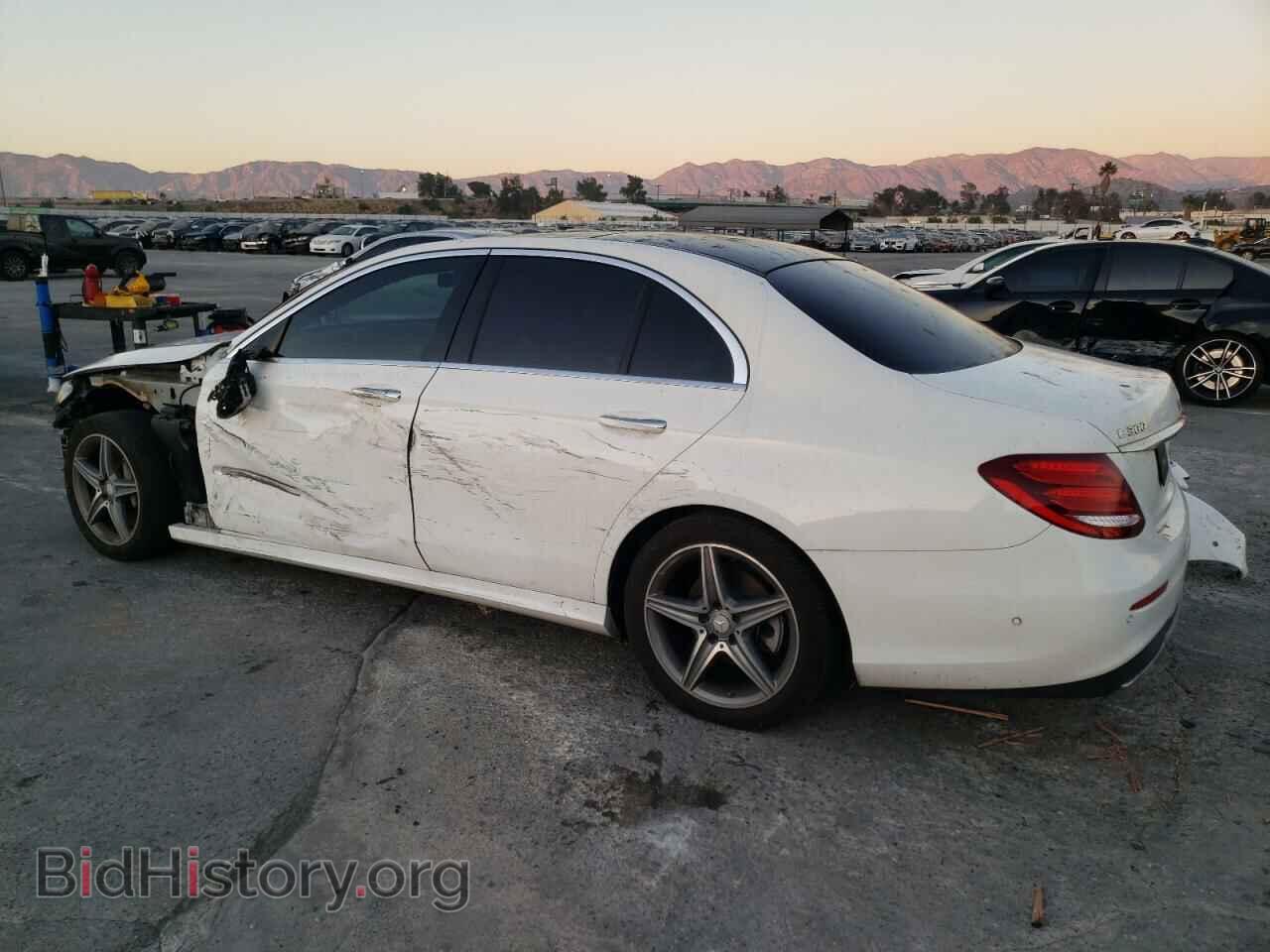 2017 MERCEDES-BENZ E-CLASS - VIN: WDDZF4JB9HA030624 - Фото 2