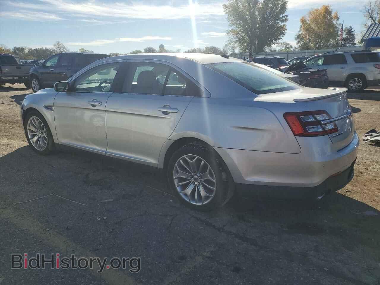 2015 FORD TAURUS - VIN: 1FAHP2F88FG110209 - Фото 2
