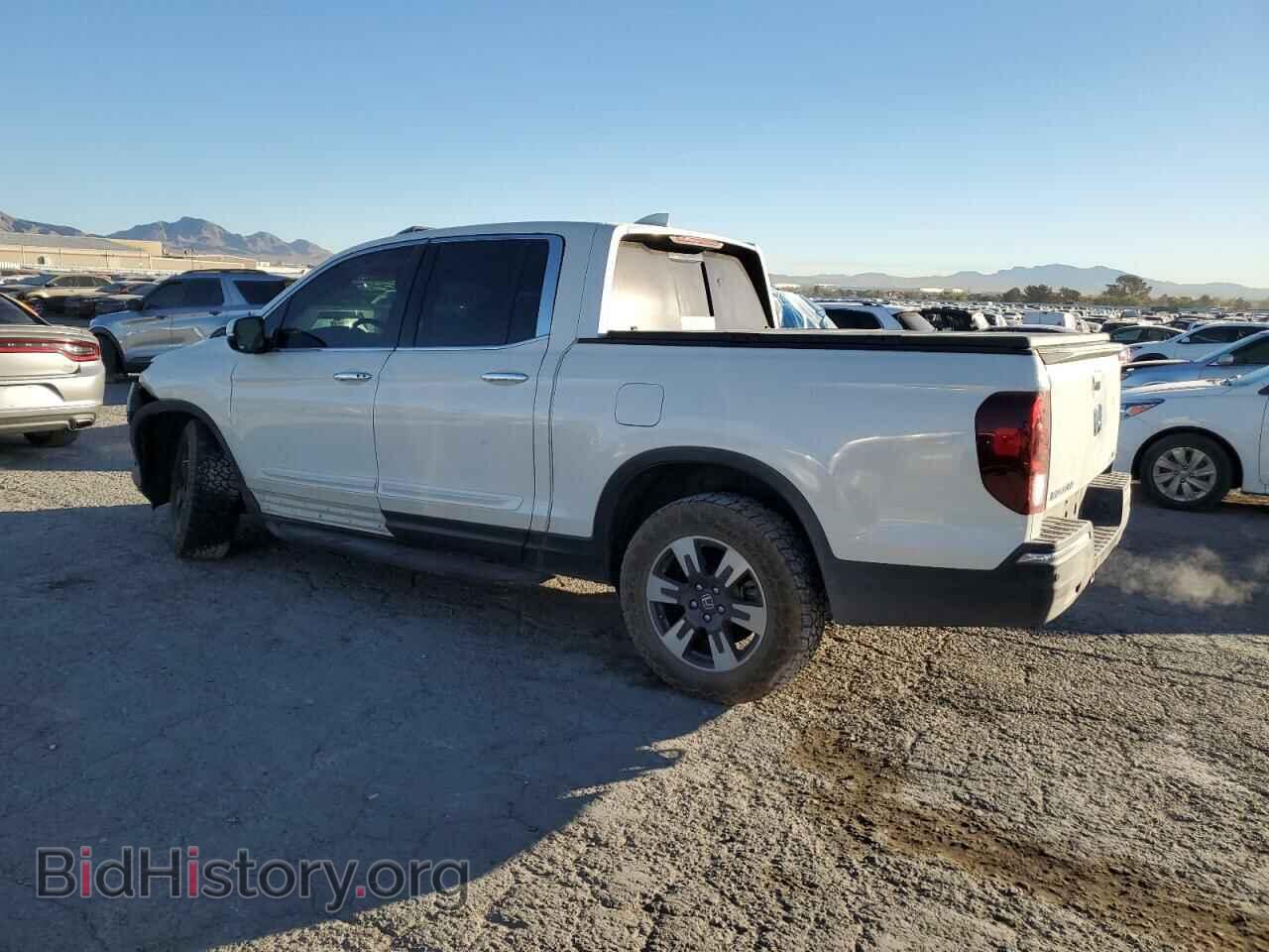 2018 HONDA RIDGELINE - VIN: 5FPYK3F77JB017343 - Фото 2