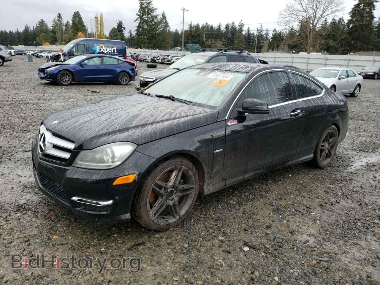 Фотография WDDGJ5HB6CF922035 - MERCEDES-BENZ C-CLASS 2012