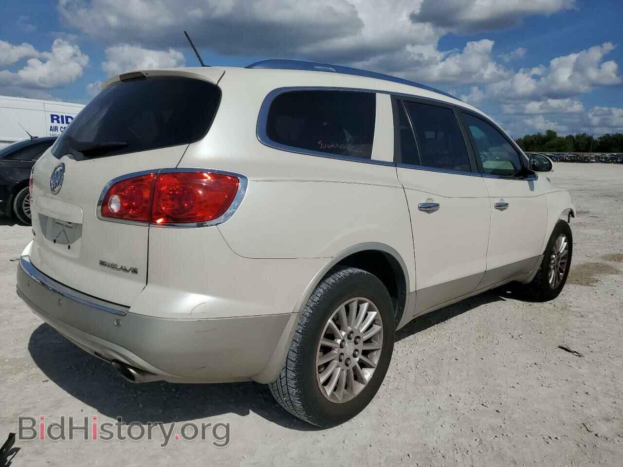 2011 BUICK ENCLAVE - VIN: 5GAKRAED2BJ393191 - Фото 3
