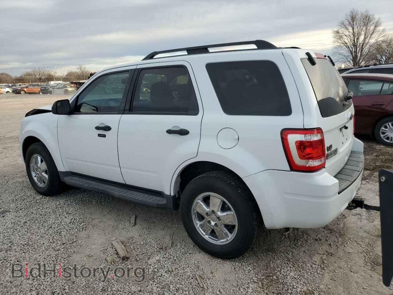 2011 FORD ESCAPE - VIN: 1FMCU9DGXBKB99655 - Фото 2