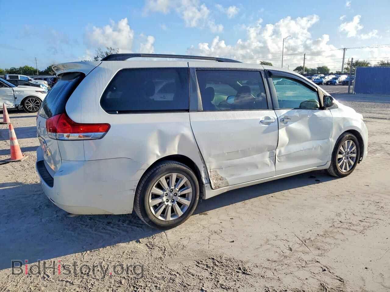 2014 TOYOTA SIENNA - VIN: 5TDYK3DCXES470656 - Фото 3