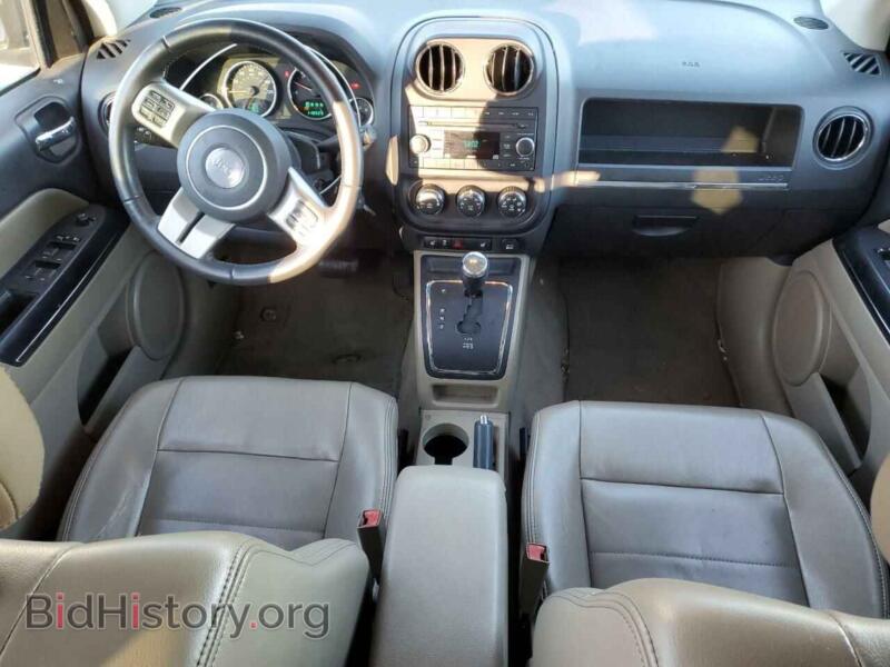2013 Jeep COMPASS (VIN 1C4NJDCB1DD190414) — photo 8 of 12