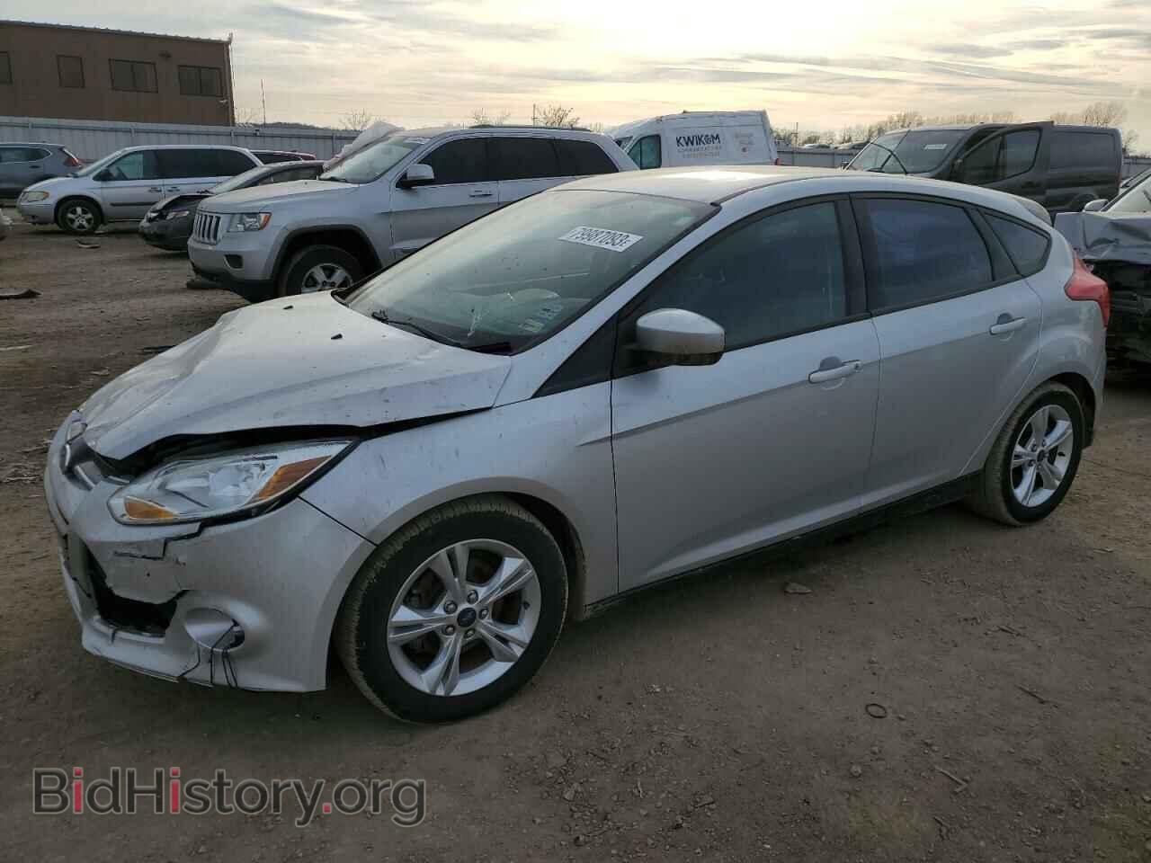 Photo 1FAHP3K29CL330100 - FORD FOCUS 2012