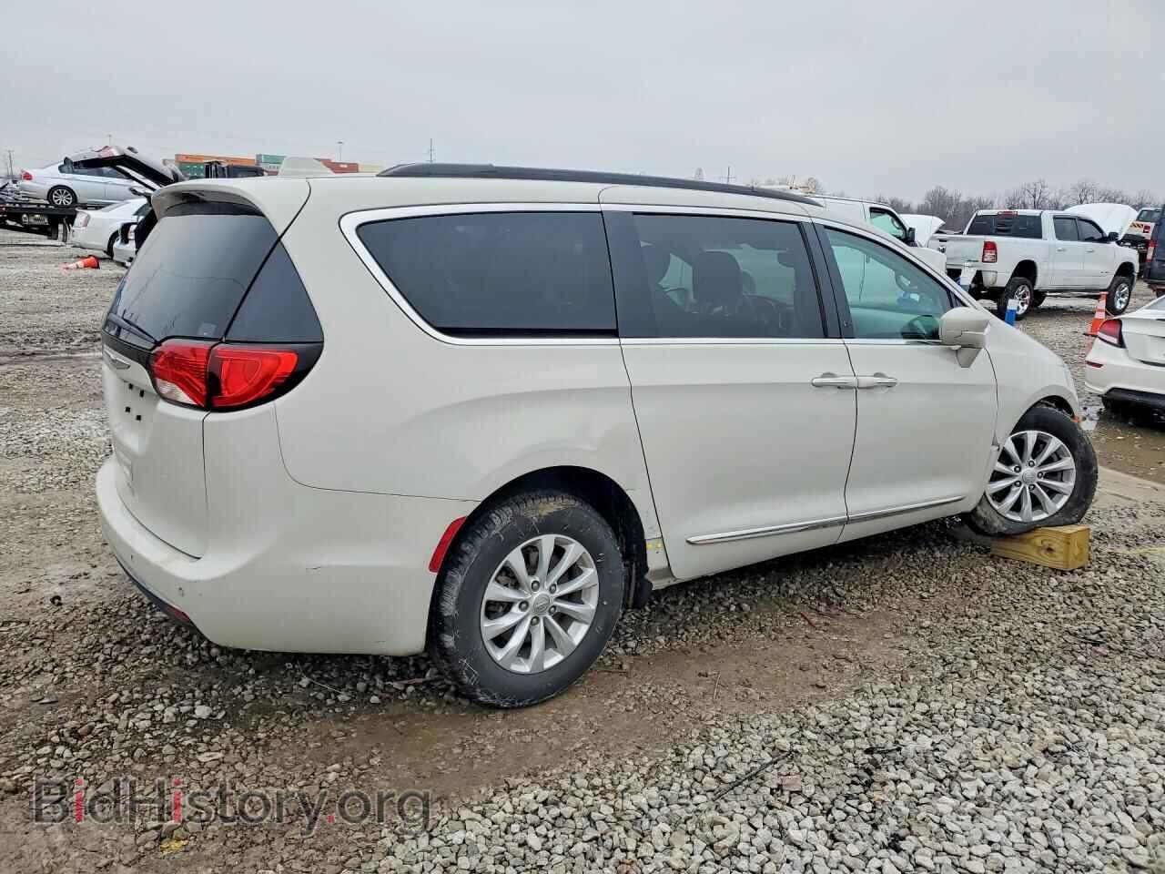 2017 CHRYSLER PACIFICA - VIN: 2C4RC1BG7HR598281 - Фото 3