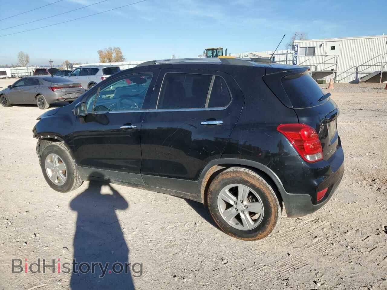 2017 CHEVROLET TRAX - VIN: 3GNCJPSB3HL150451 - Фото 2