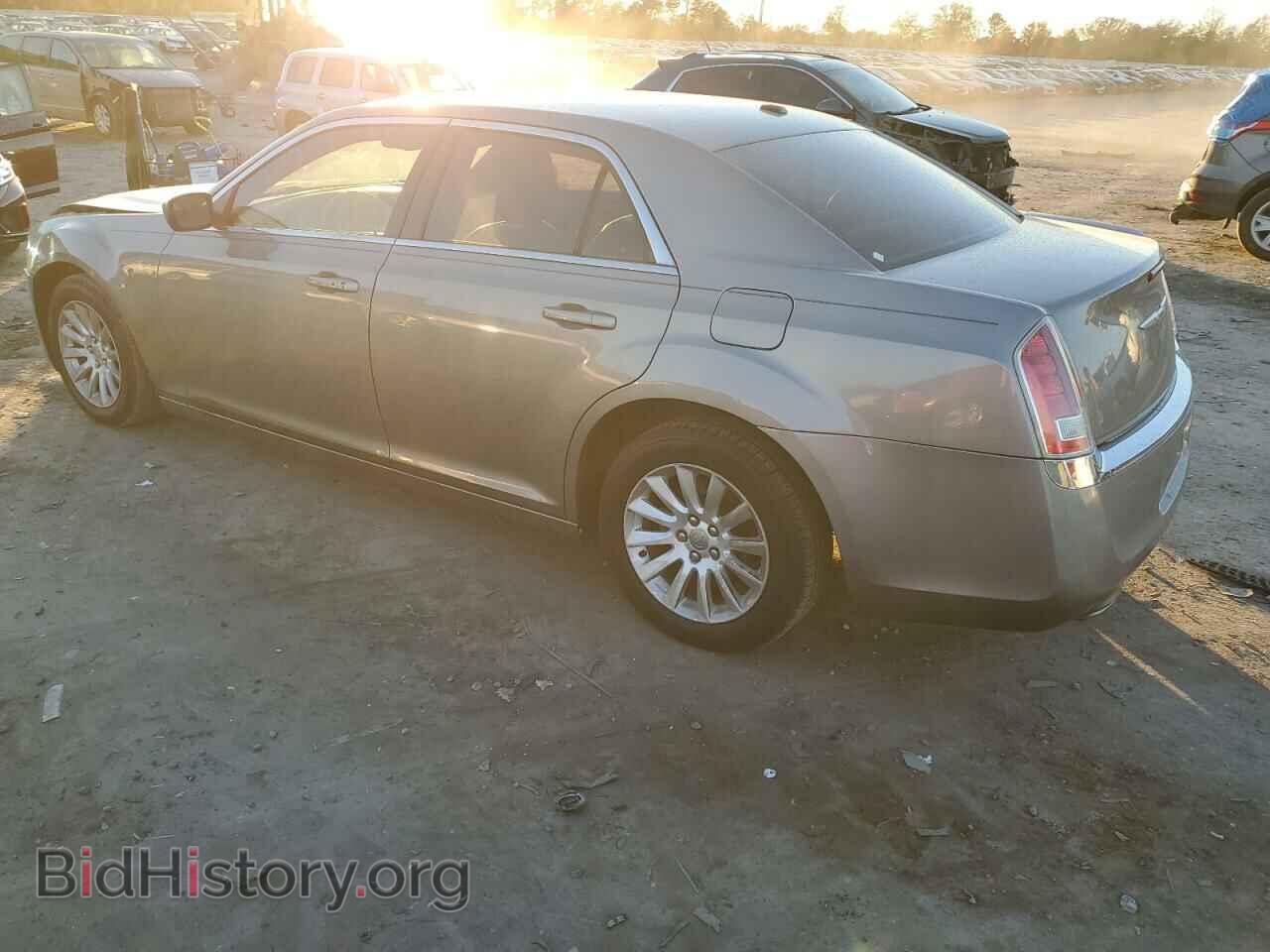 2014 CHRYSLER 300 - VIN: 2C3CCAAG4EH150934 - Фото 2