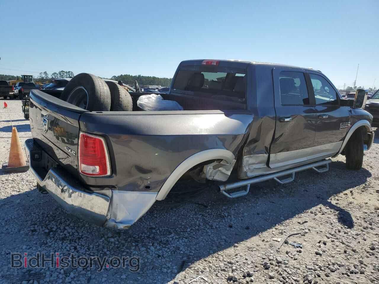 2015 RAM 3500 - VIN: 3C63RRMLXFG657265 - Фото 3