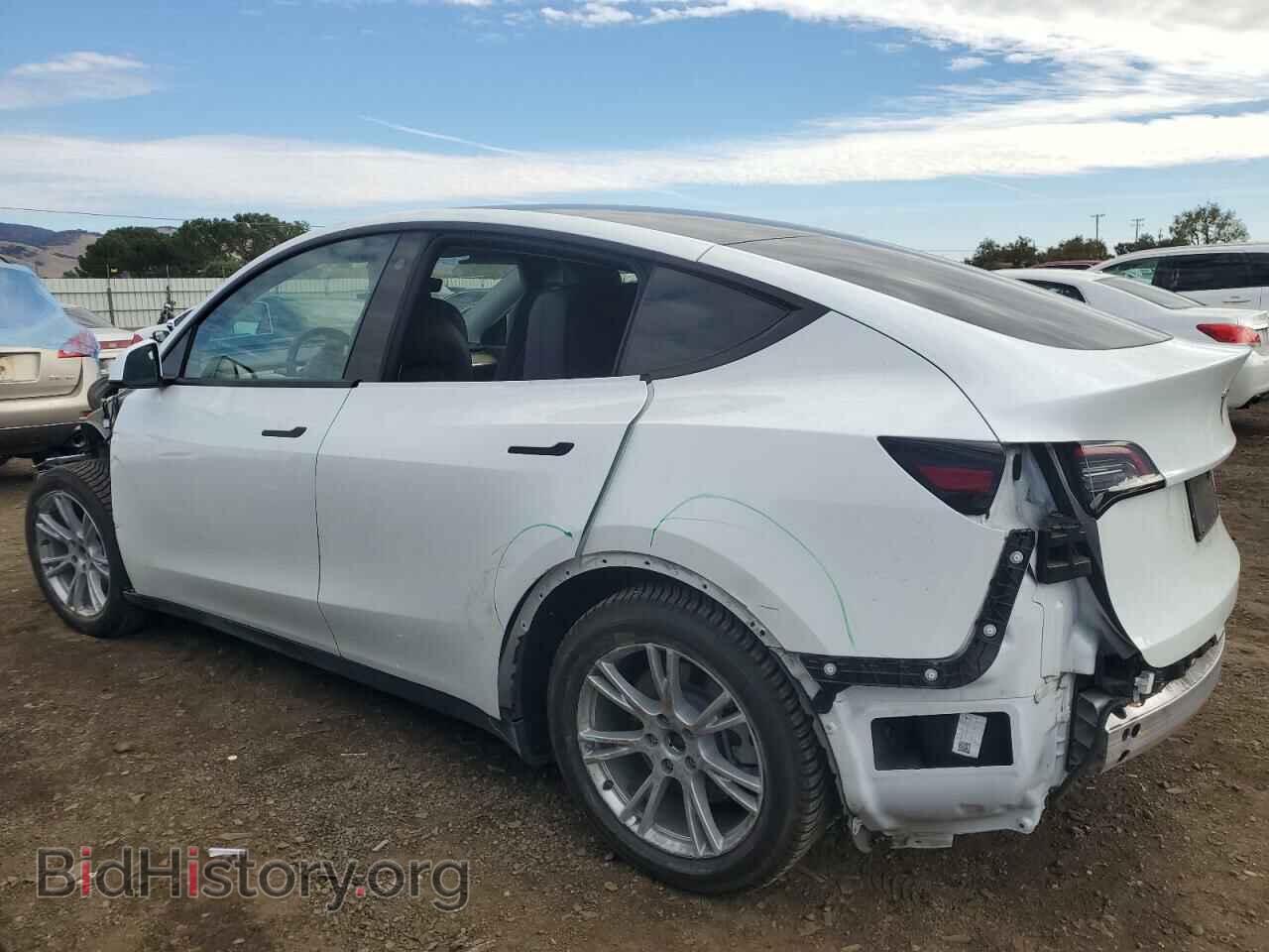 2022 TESLA MODEL Y - VIN: 7SAYGAEE4NF362899 - Фото 2