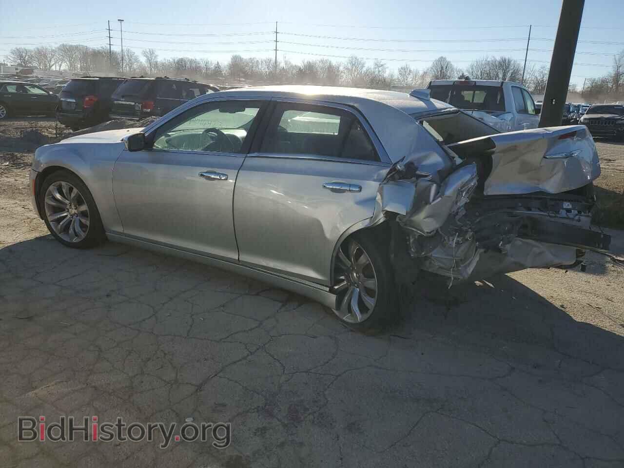 2020 CHRYSLER 300 - VIN: 2C3CCAEGXLH102927 - Фото 2