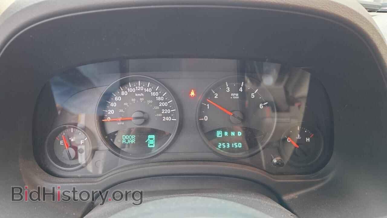 2013 JEEP COMPASS - VIN: 1C4NJDAB3DD123736 - Photo 8