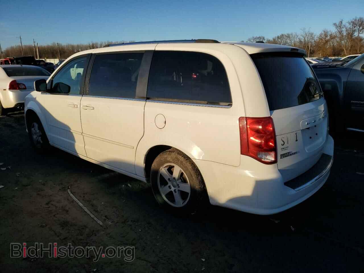 2011 DODGE CARAVAN - VIN: 2D4RN5DG1BR765081 - Фото 2