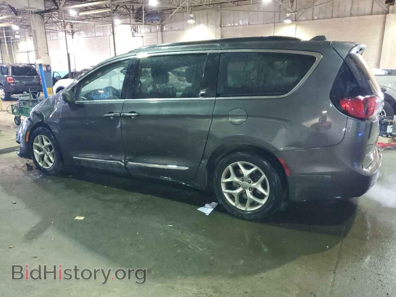 2017 CHRYSLER PACIFICA - VIN: 2C4RC1BG8HR757292 - Photo 2