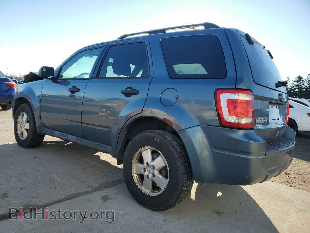 2011 FORD ESCAPE - VIN: 1FMCU9DG0BKC56154 - Фото 2