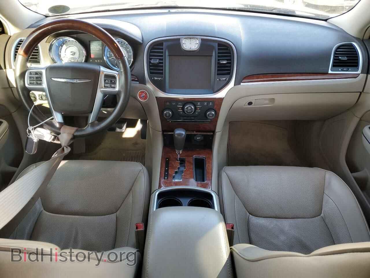 2011 CHRYSLER 300 - VIN: 2C3CA6CT1BH528085 - Фото 8