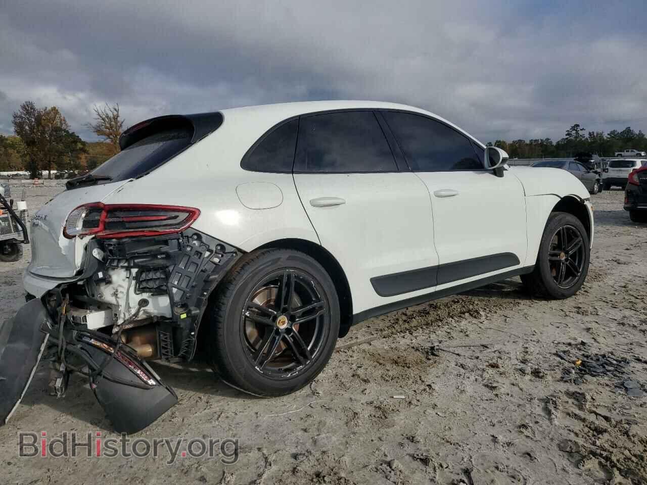 2017 PORSCHE MACAN - VIN: WP1AA2A52HLB08409 - Photo 3