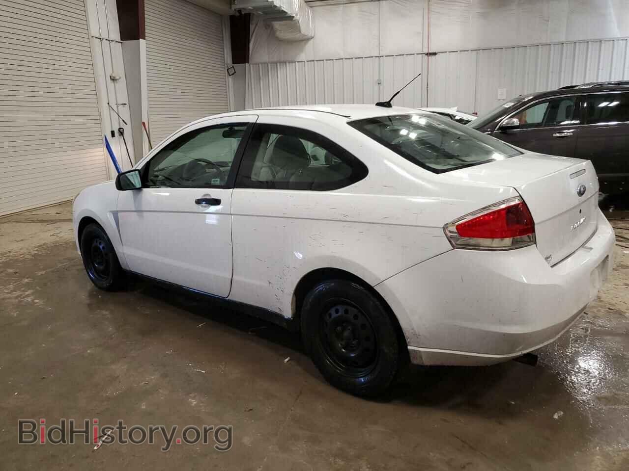 2008 FORD FOCUS - VIN: 1FAHP32N08W286603 - Фото 2