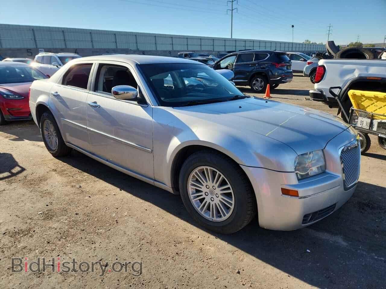 2010 CHRYSLER 300 - VIN: 2C3CA4CD7AH306856 - Фото 4