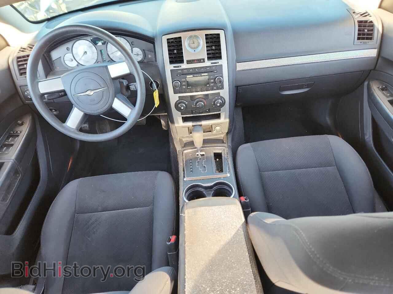 2010 CHRYSLER 300 - VIN: 2C3CA4CD7AH306856 - Фото 8