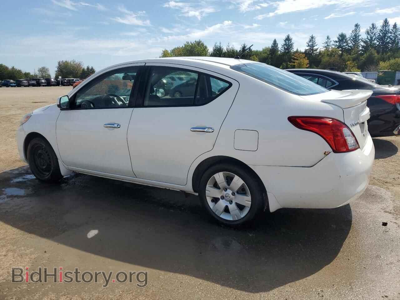 2013 NISSAN VERSA - VIN: 3N1CN7AP5DL835090 - Фото 2