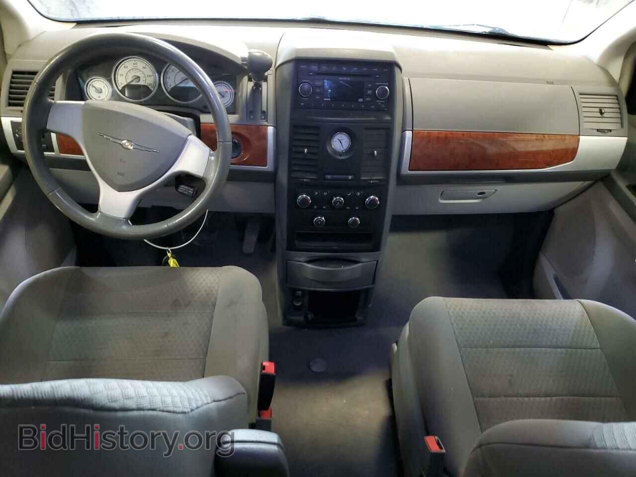 2008 CHRYSLER MINIVAN - VIN: 2A8HR54P08R817413 - Фото 8
