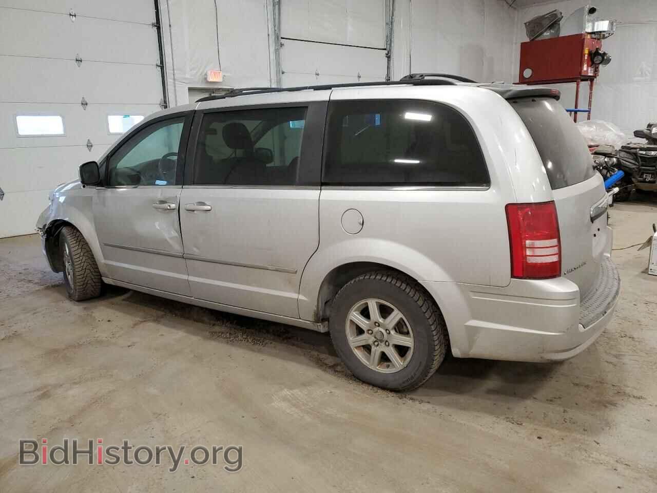 2010 CHRYSLER MINIVAN - VIN: 2A4RR5D15AR131925 - Photo 2