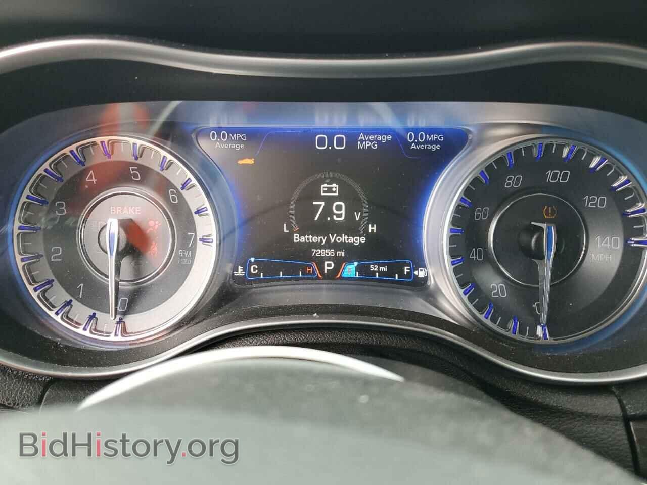 2015 CHRYSLER 300 - VIN: 2C3CCAAG2FH841963 - Фото 9