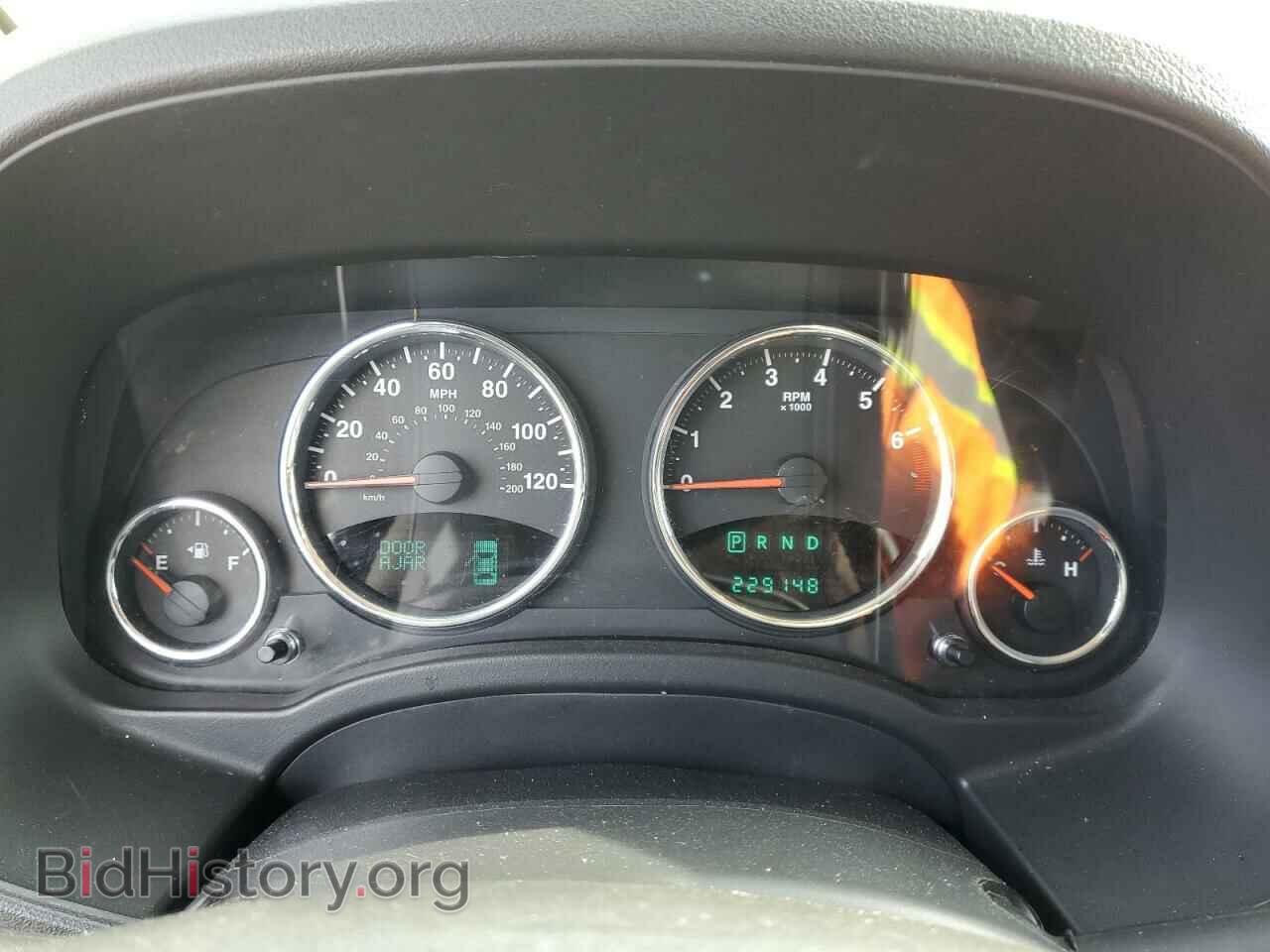 2010 JEEP COMPASS - VIN: 1J4NT5FB3AD537940 - Photo 9