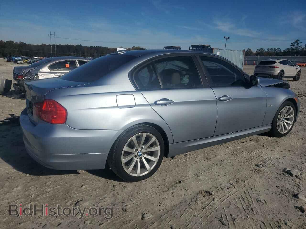 2011 BMW 3 SERIES - VIN: WBAPH7C55BA801444 - Фото 3