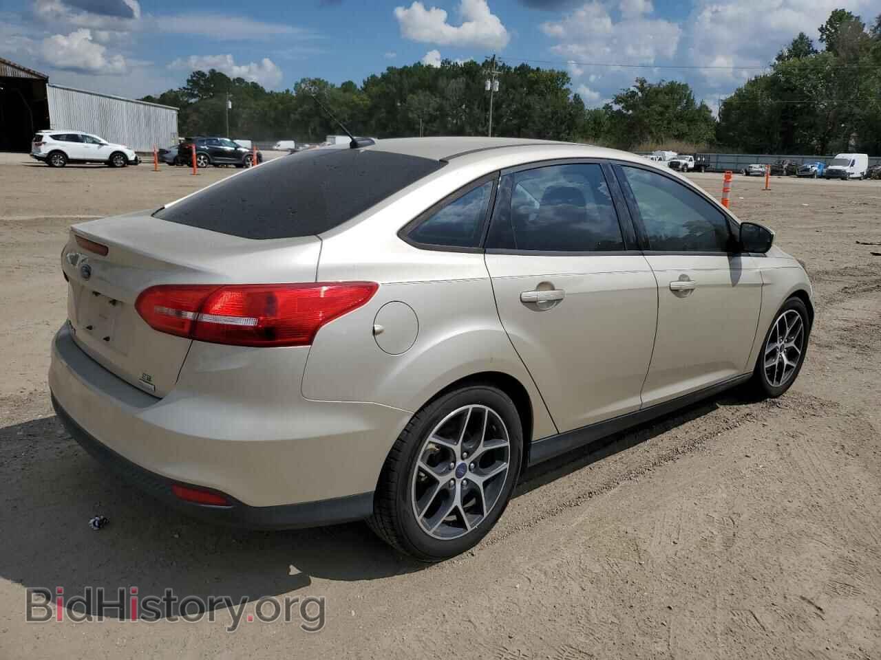 2018 FORD FOCUS - VIN: 1FADP3FE2JL275215 - Фото 3