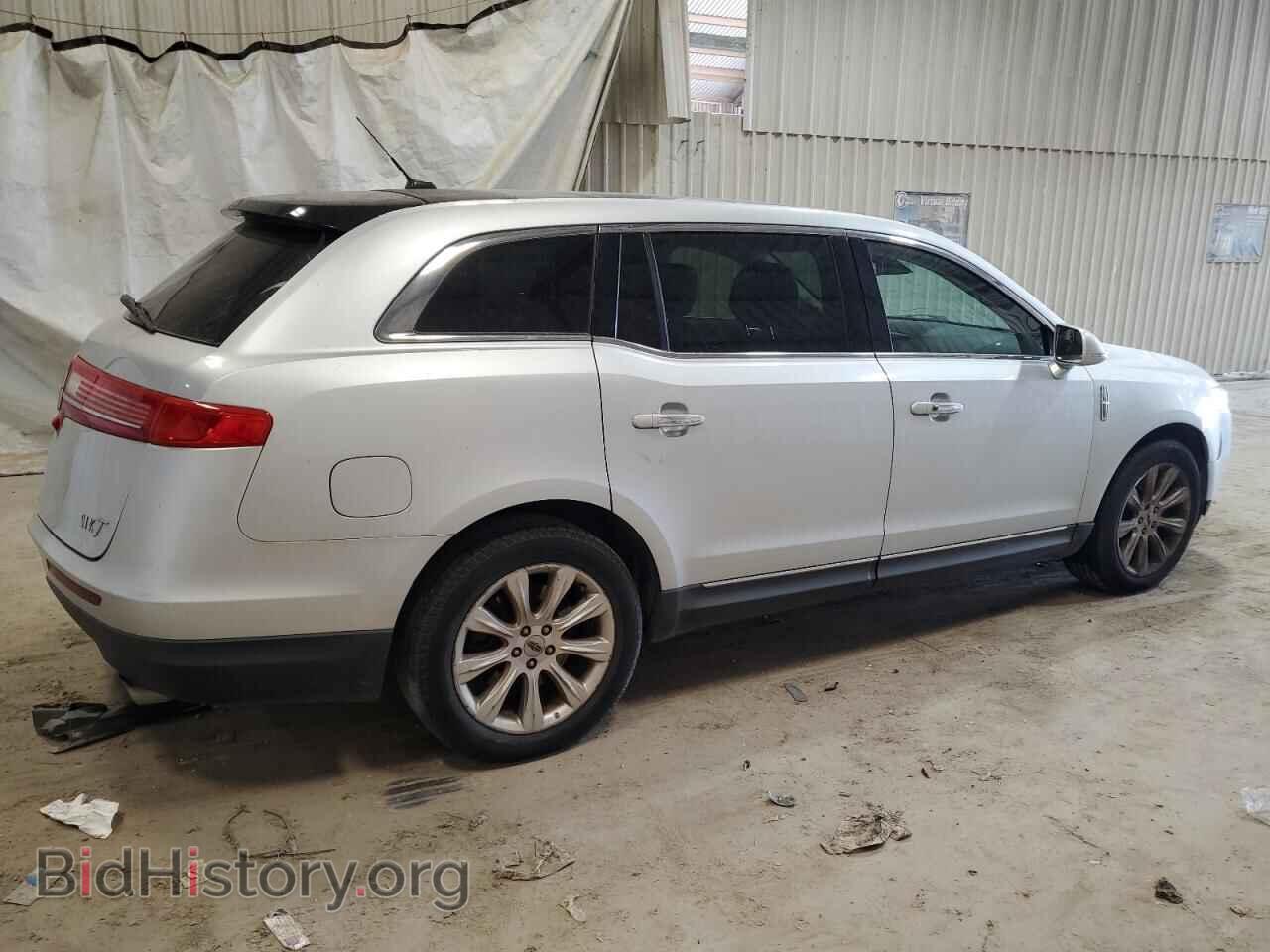 2016 LINCOLN MKT - VIN: 2LMHJ5FK7GBL00410 - Фото 3